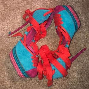 Jeffrey Campbell “Munroe”